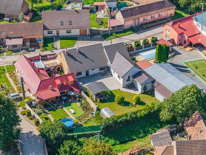 Prodej domu rodinný 105 m² pozemek 821 m², Boleradice